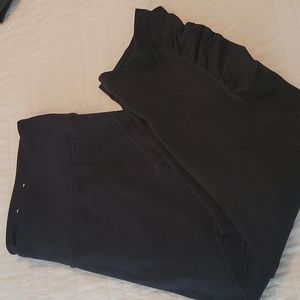 Women's work-out capri, sz XL
